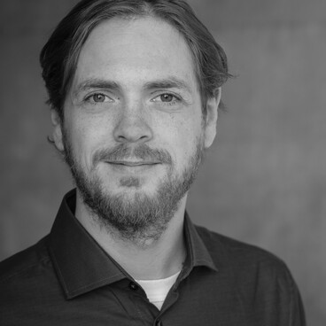 Robert Finze Robert Finze