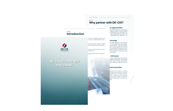 Partner program brochure cover en Partner program brochure cover en