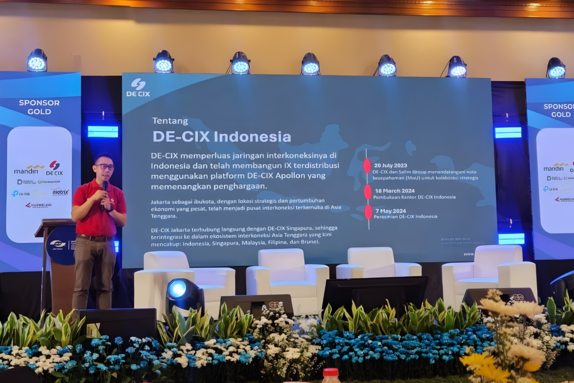 DE-CIX Indonesia at APJII Central Java Regional Meeting 2025_02 DE-CIX Indonesia at APJII Central Java Regional Meeting 2025_02